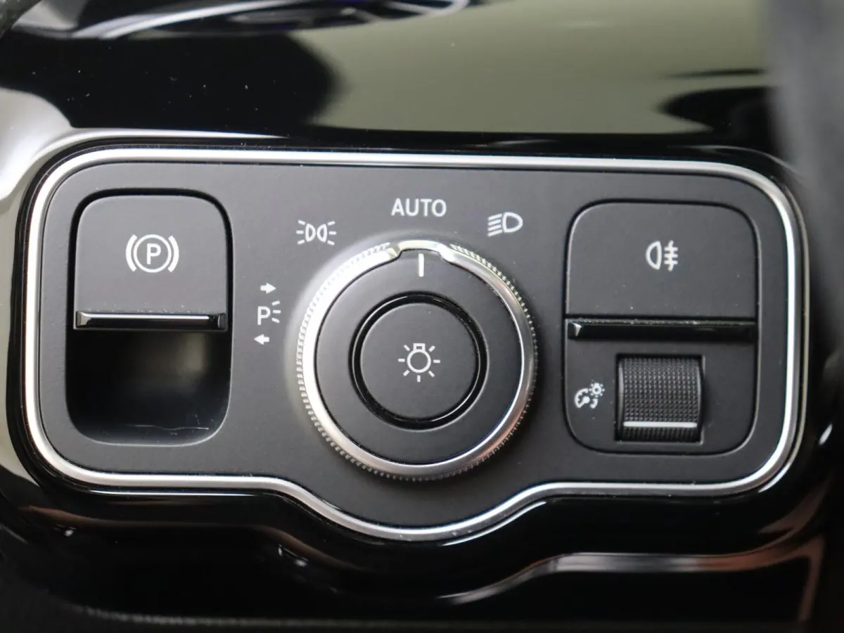 200 AMG Line /Panoramadak /Memory / HUD /360 Camera /Rijassistentiepakket