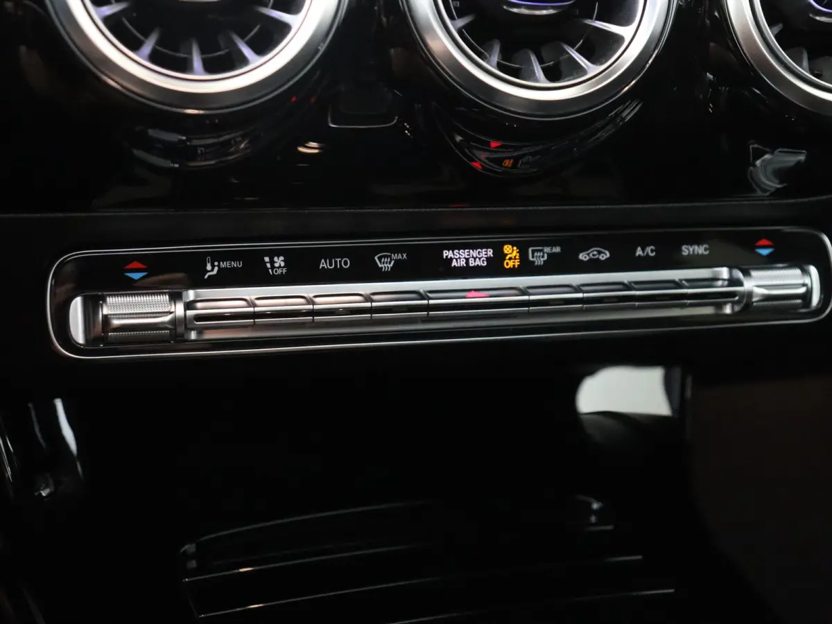 200 AMG Line /Panoramadak /Memory / HUD /360 Camera /Rijassistentiepakket