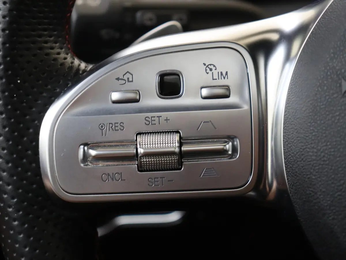 200 AMG Line /Panoramadak /Memory / HUD /360 Camera /Rijassistentiepakket