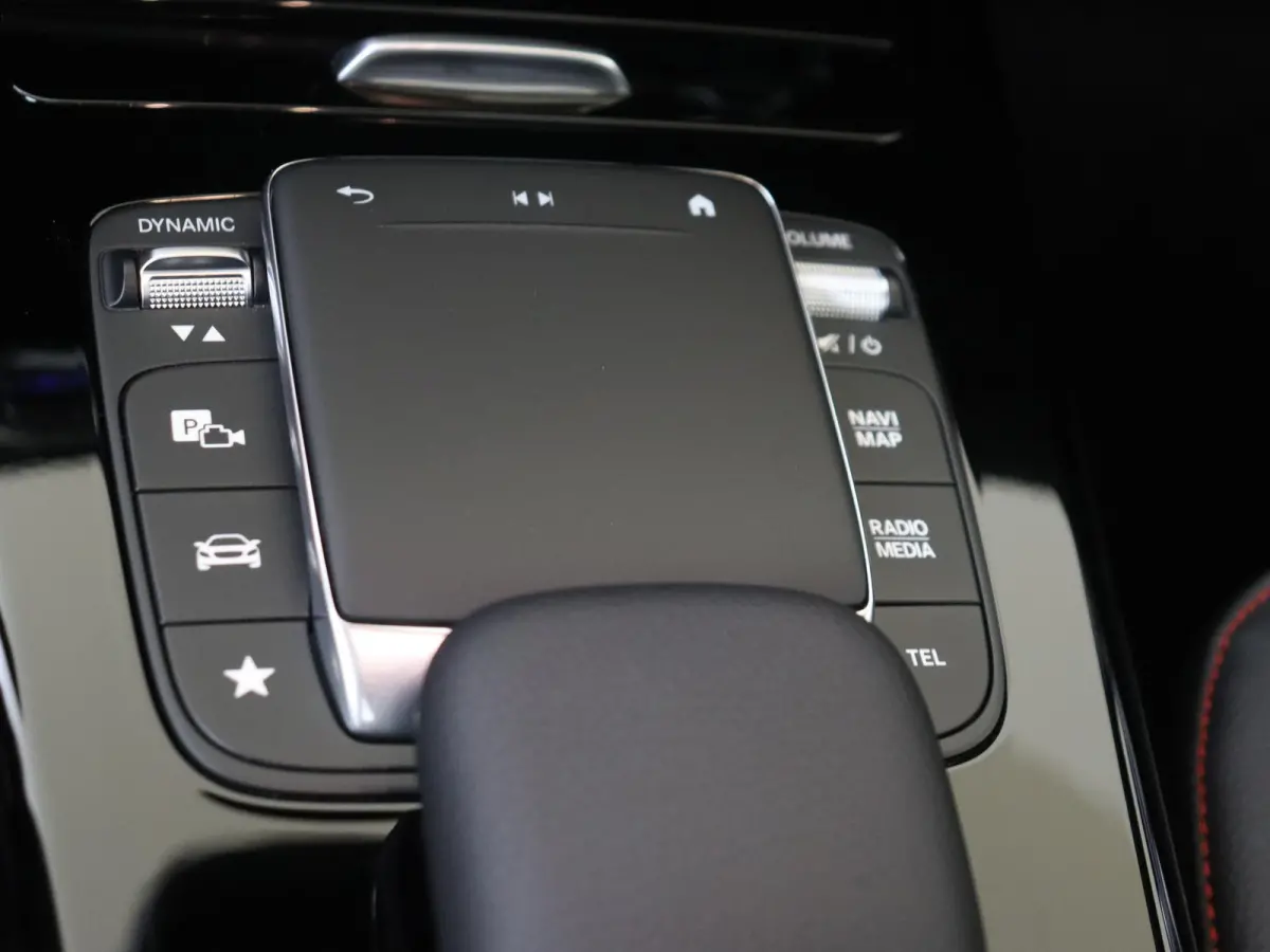 200 AMG Line /Panoramadak /Memory / HUD /360 Camera /Rijassistentiepakket