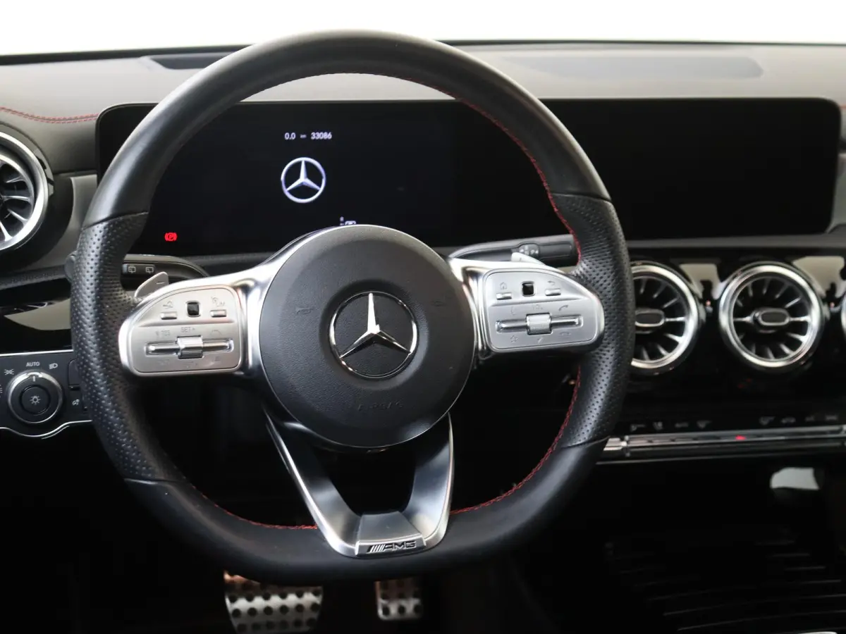 200 AMG Line /Panoramadak /Memory / HUD /360 Camera /Rijassistentiepakket