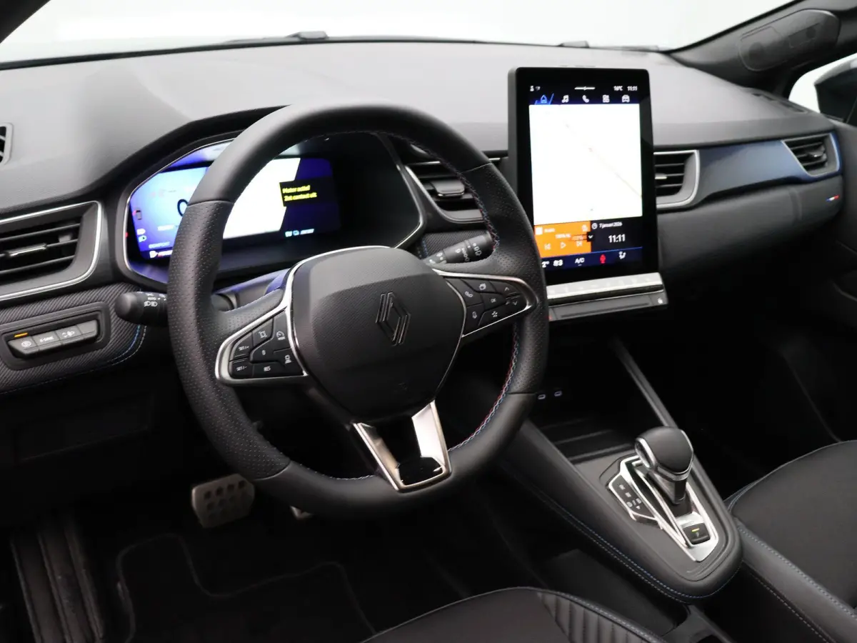 1.6 E-Tech full hybrid 145 esprit Alpine | LED | Achteruitrijcamera | Verwarmd stuurwiel | Keyless | Adaptive cruise.