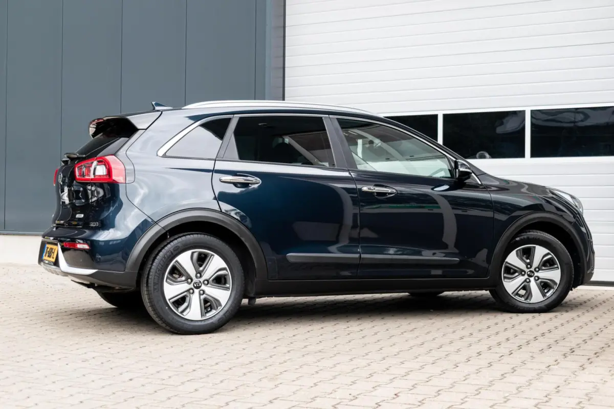 1.6 GDi Hybrid BusinessLine|1e EIGENAAR|STOEL-STUUR VERWARMD|KEYLESS ENTRY & START|ADAPT. CRUISE|CAMERA|CLIMATE