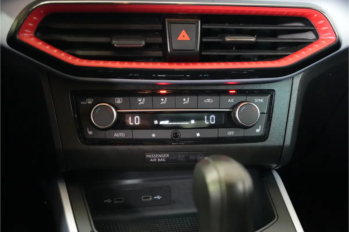 1.5 TSI EVO FR Business Intense | 150 pk | Camera | Stl. verw. | Adaptive Cruise |