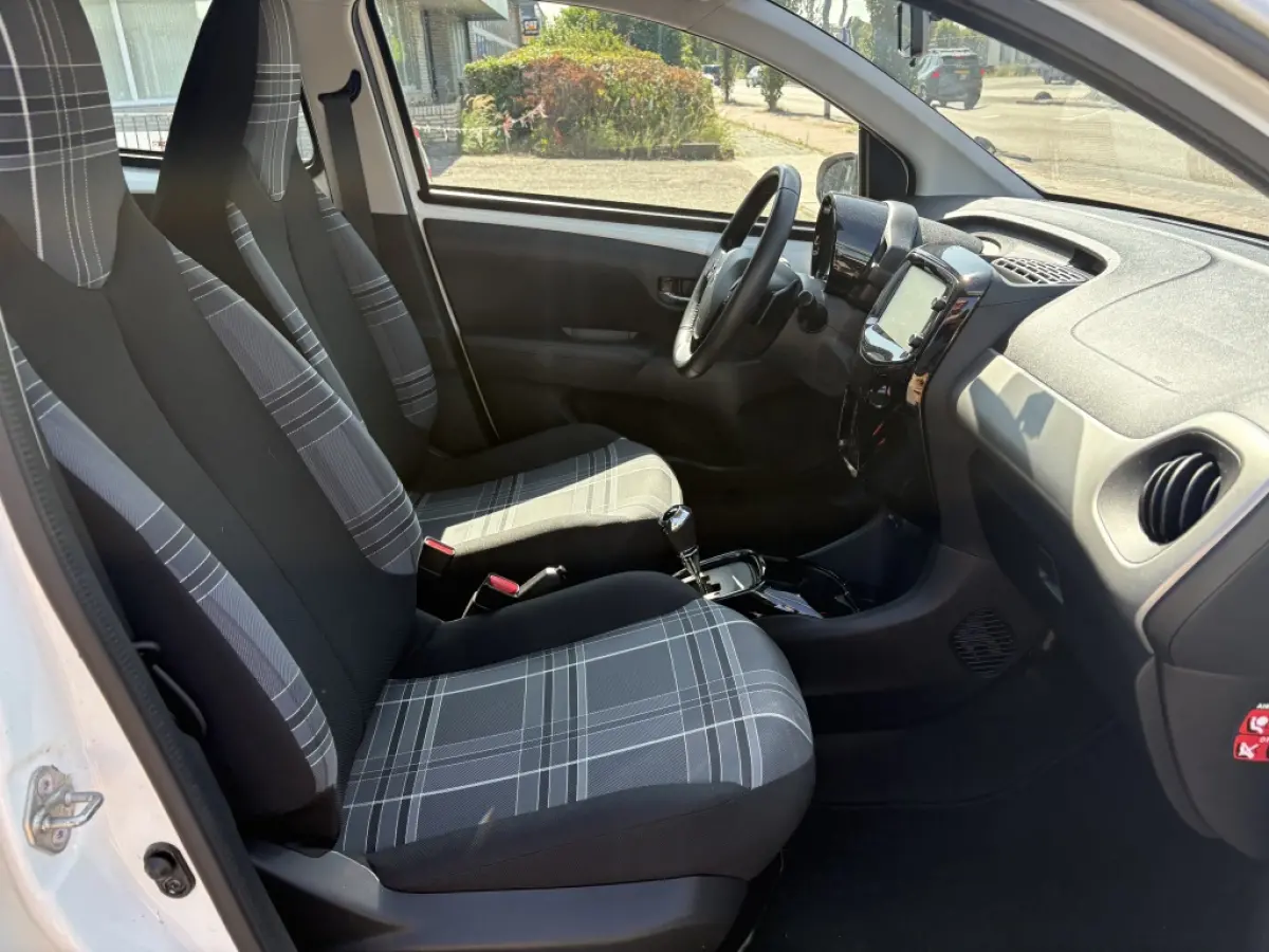 1.0 VTi Allure | Automaat