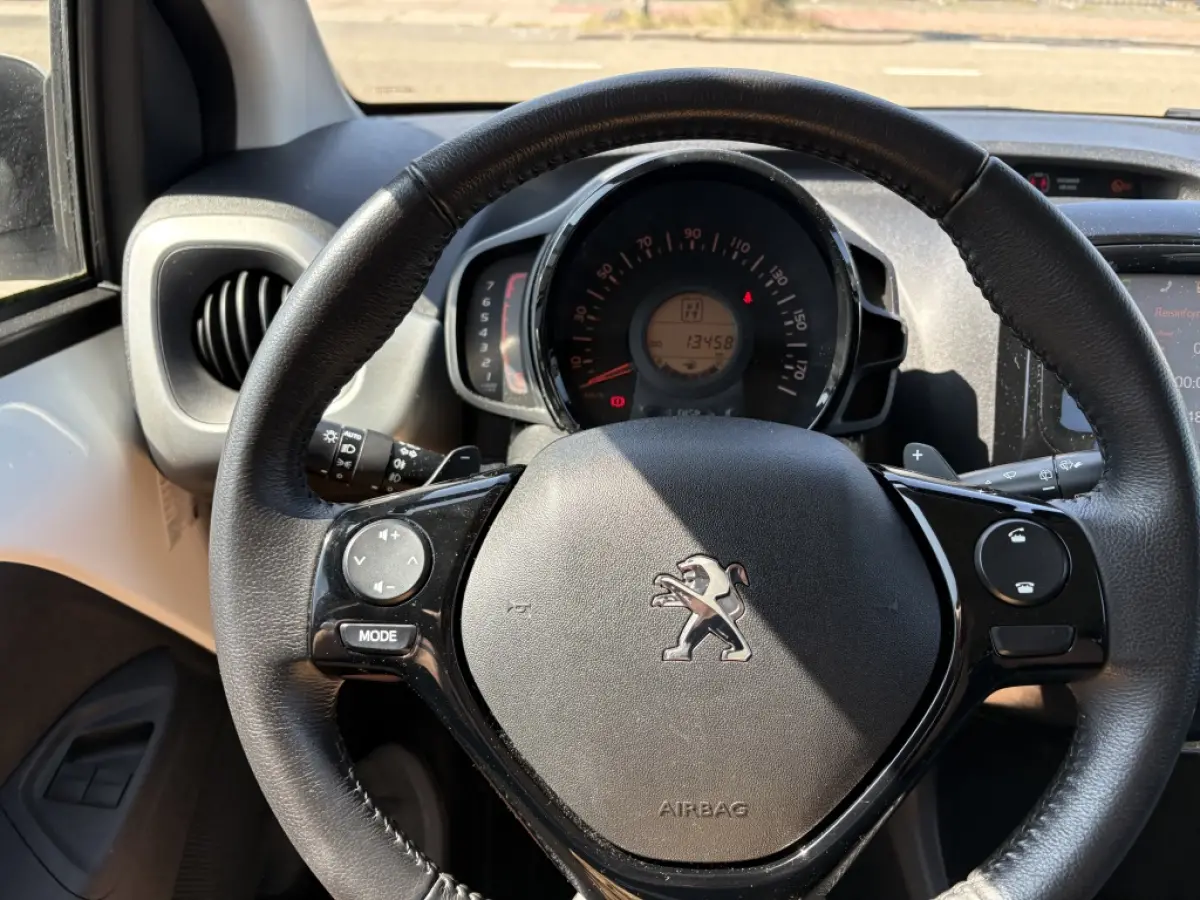 1.0 VTi Allure | Automaat