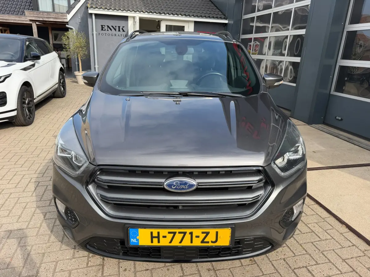 1.5 EcoBoost Titanium/ ACC / DAB / Keyless / Trekhaak / Zeer kompleet !.