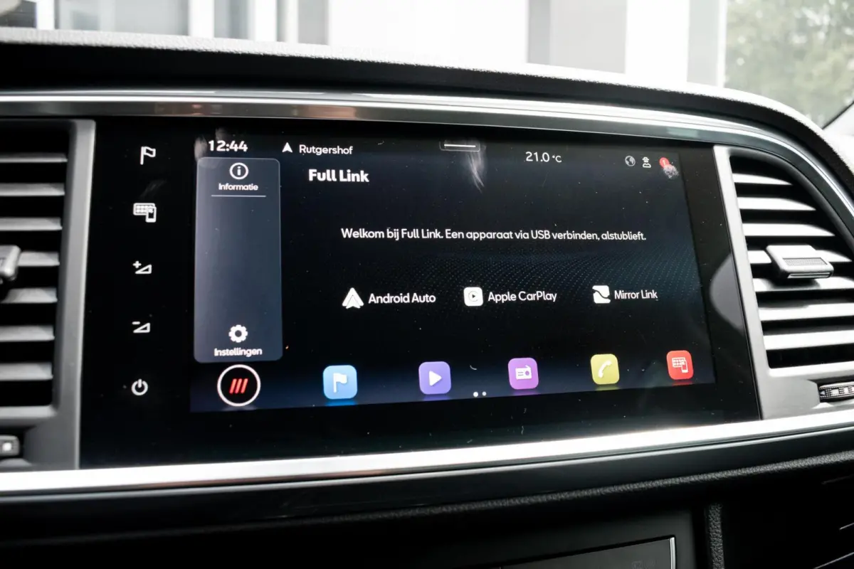 1.0 TSI Style Business Intense|1e EIGENAAR|TREKHAAK|KEYLESS|CAMERA|CARPLAY|CLIMATE