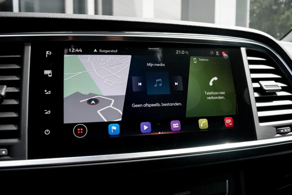 1.0 TSI Style Business Intense|1e EIGENAAR|TREKHAAK|KEYLESS|CAMERA|CARPLAY|CLIMATE