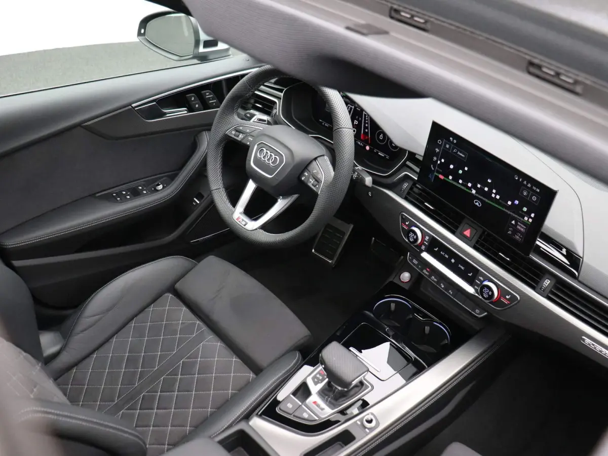 2.9 TFSI quattro 450 PK | RS-sportuitlaatsysteem | RS-dynamiekpakket | RS-sportonderstel plus DRC | 360 Camera | Panoramadak | Adaptive Cruise Control | Stoelverwarming | Virtual Cockpit | L