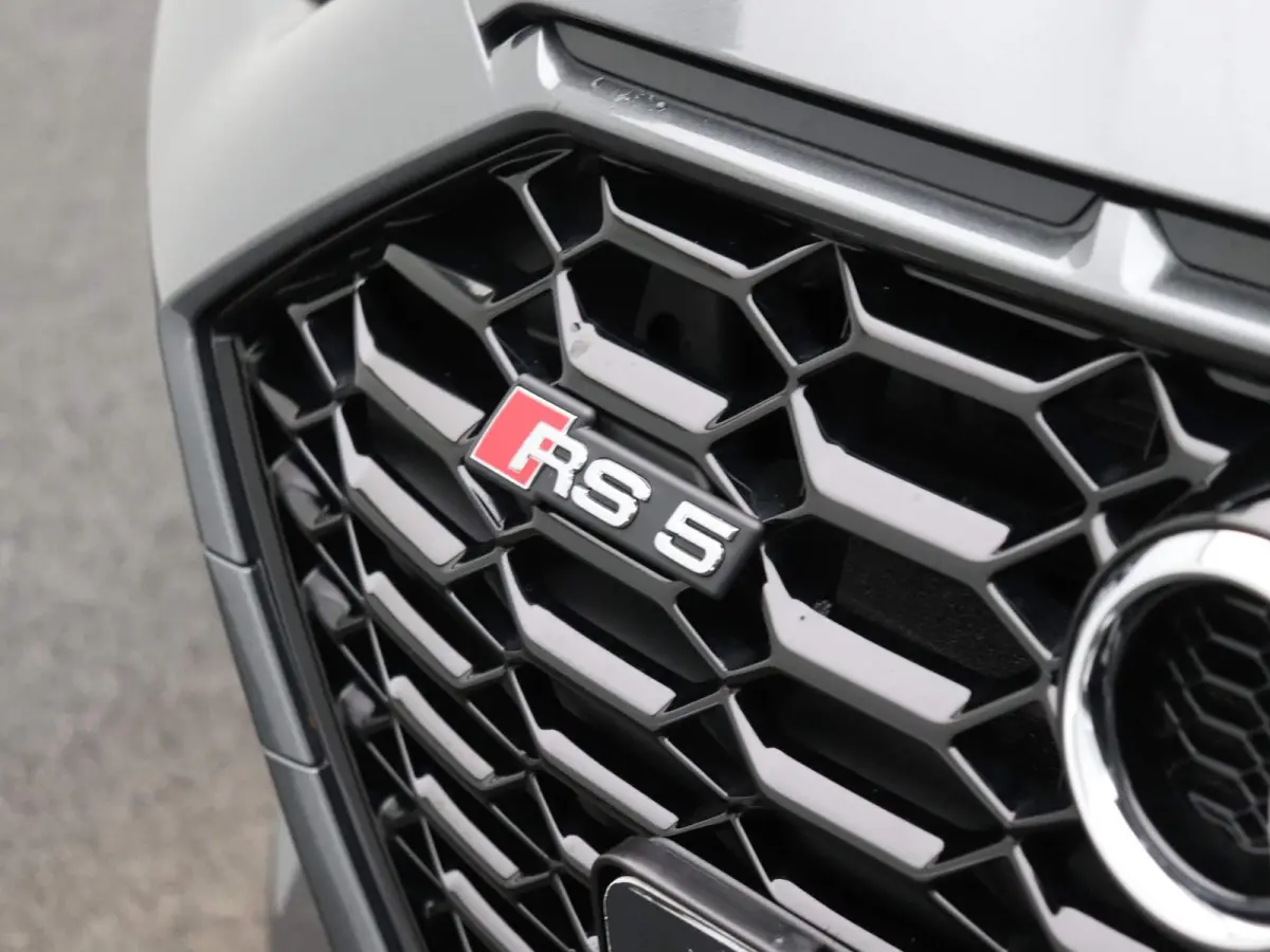 2.9 TFSI quattro 450 PK | RS-sportuitlaatsysteem | RS-dynamiekpakket | RS-sportonderstel plus DRC | 360 Camera | Panoramadak | Adaptive Cruise Control | Stoelverwarming | Virtual Cockpit | L