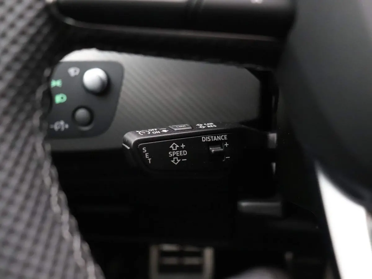 2.9 TFSI quattro 450 PK | RS-sportuitlaatsysteem | RS-dynamiekpakket | RS-sportonderstel plus DRC | 360 Camera | Panoramadak | Adaptive Cruise Control | Stoelverwarming | Virtual Cockpit | L