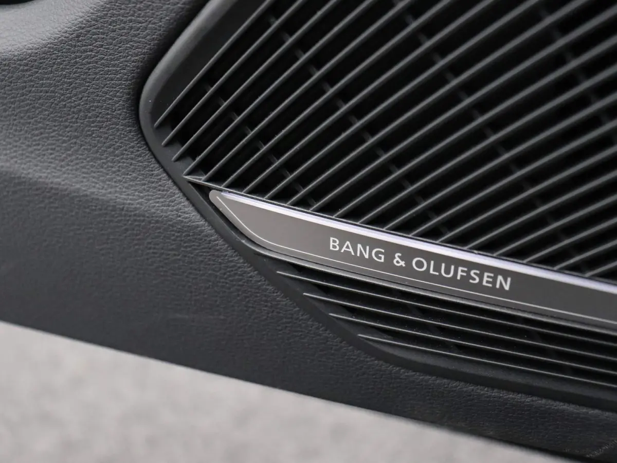 2.9 TFSI quattro 450 PK | RS-sportuitlaatsysteem | RS-dynamiekpakket | RS-sportonderstel plus DRC | 360 Camera | Panoramadak | Adaptive Cruise Control | Stoelverwarming | Virtual Cockpit | L