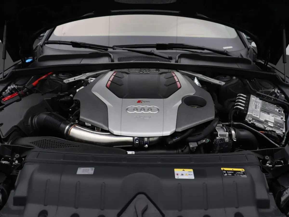 2.9 TFSI quattro 450 PK | RS-sportuitlaatsysteem | RS-dynamiekpakket | RS-sportonderstel plus DRC | 360 Camera | Panoramadak | Adaptive Cruise Control | Stoelverwarming | Virtual Cockpit | L