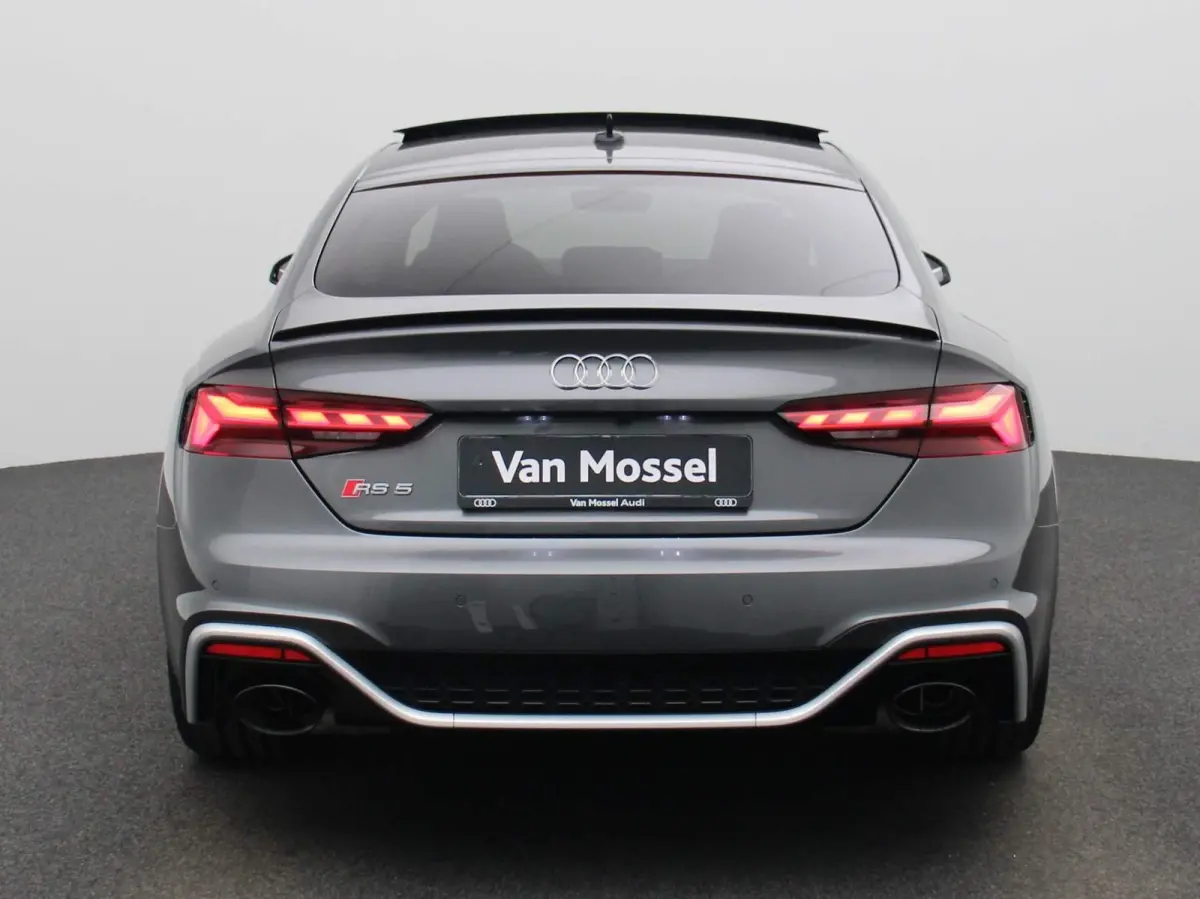2.9 TFSI quattro 450 PK | RS-sportuitlaatsysteem | RS-dynamiekpakket | RS-sportonderstel plus DRC | 360 Camera | Panoramadak | Adaptive Cruise Control | Stoelverwarming | Virtual Cockpit | L