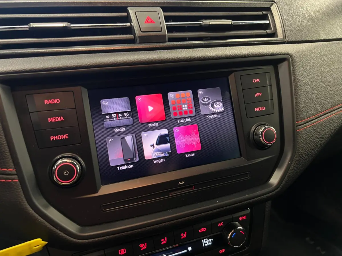 1.0 TSI FR Business Intense / stoelverw / trekh. /