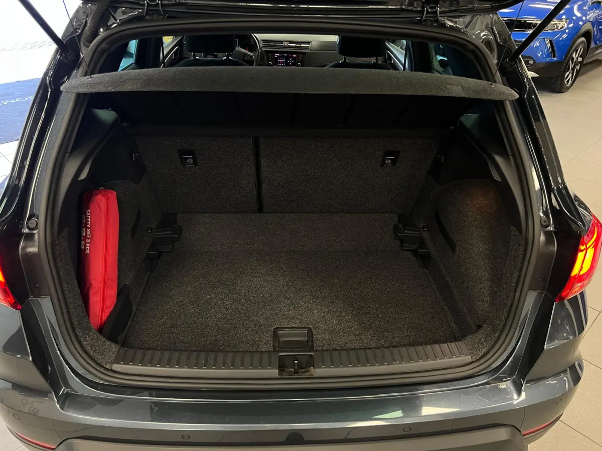 1.0 TSI FR Business Intense / stoelverw / trekh. /