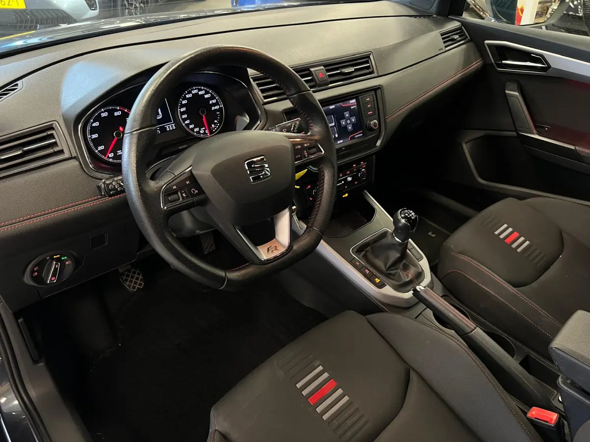 1.0 TSI FR Business Intense / stoelverw / trekh. /