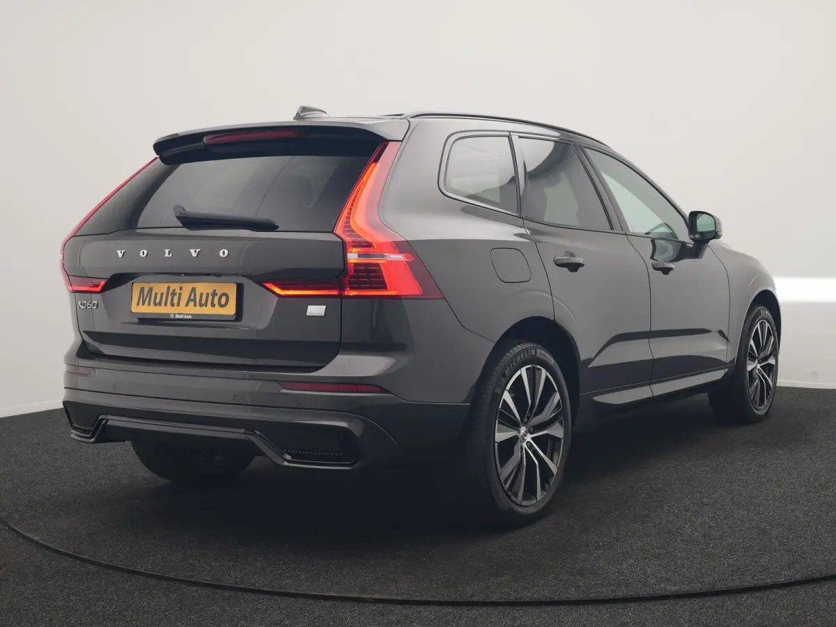 T6 PHEV AWD R-Design 350pk Dealer O.H | Trekhaak Af Fabriek | Panodak | Adaptive Cruise | Harman / Kardon | Camera | Lederen Sportstoelen Memory & Verwarmd | Keyless | Apple Carplay | Pilot 