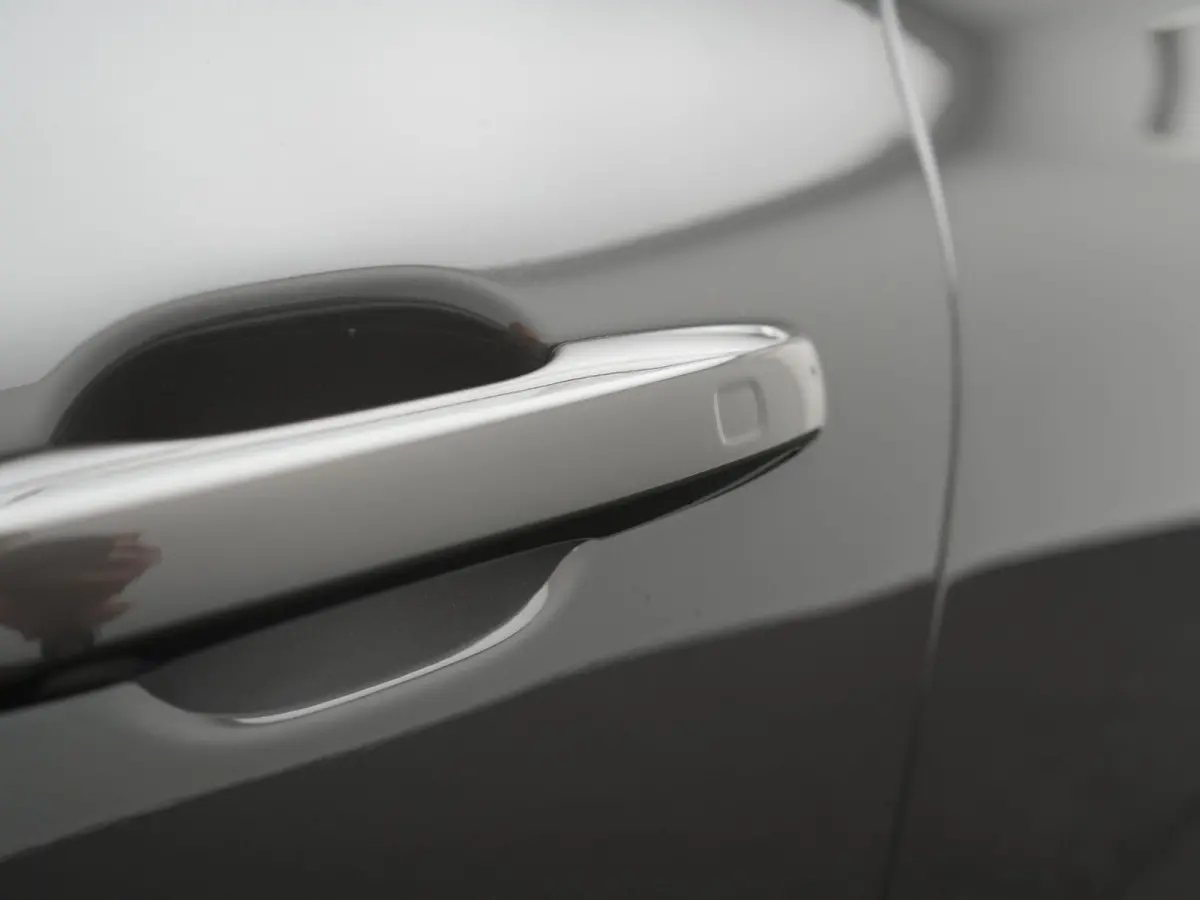 T6 PHEV AWD R-Design 350pk Dealer O.H | Trekhaak Af Fabriek | Panodak | Adaptive Cruise | Harman / Kardon | Camera | Lederen Sportstoelen Memory & Verwarmd | Keyless | Apple Carplay | Pilot 