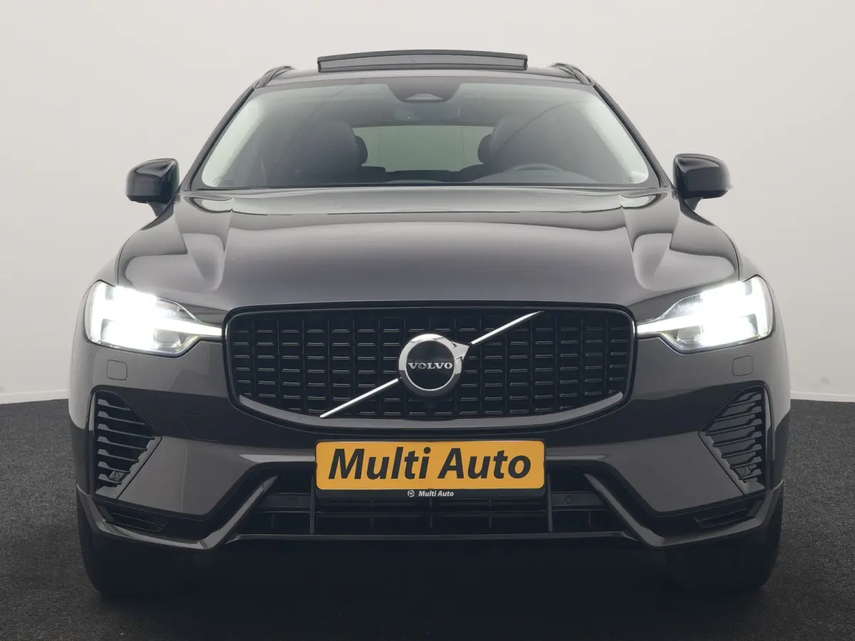T6 PHEV AWD R-Design 350pk Dealer O.H | Trekhaak Af Fabriek | Panodak | Adaptive Cruise | Harman / Kardon | Camera | Lederen Sportstoelen Memory & Verwarmd | Keyless | Apple Carplay | Pilot 