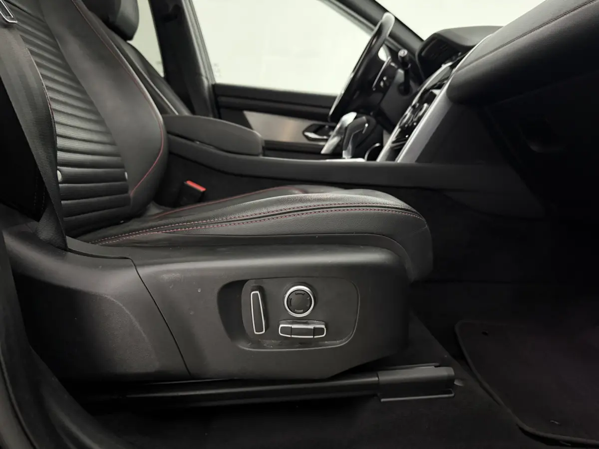 1.5 P300e 4X4 R-Dynamic S Black Edition | Pano | Virtual | Camera | Carplay | Cruise | Keyless