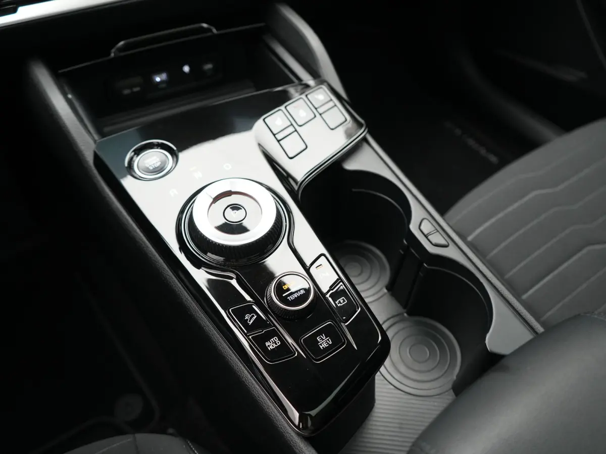 1.6 T-GDi Spirit PHEV 266pk Dealer O.H | Panodak | Adaptive Cruise | 360 Camera | Sportstoelen Verwarmd | Apple Carplay | Keyless | BLIS | Stuurverwarming | Pilot Assist | Virtual | Navigati