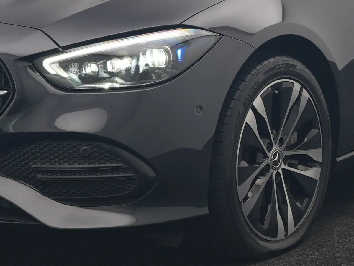 300 e Avantgarde 313pk Dealer O.H | Trekhaak Af Fabriek | Panodak | Adaptive Cruise | 360 Camera | Digital LED | Lederen Sportstoelen Memory & Ventilatie | Keyless | Apple Carplay | Stoelver