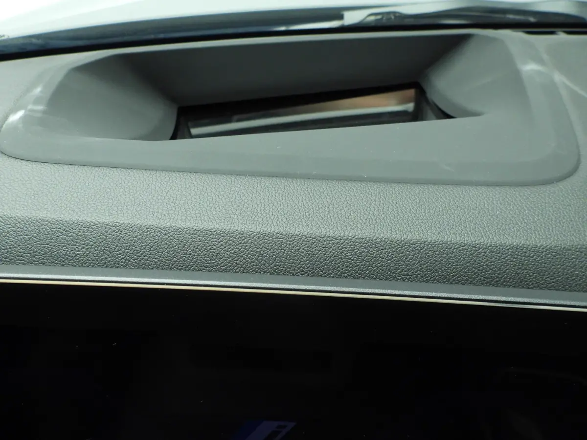 330e M Sportpakket Pro / Schuifdak / Driving assist prof / Getint glas / Leder / Alu wielen 19 inch