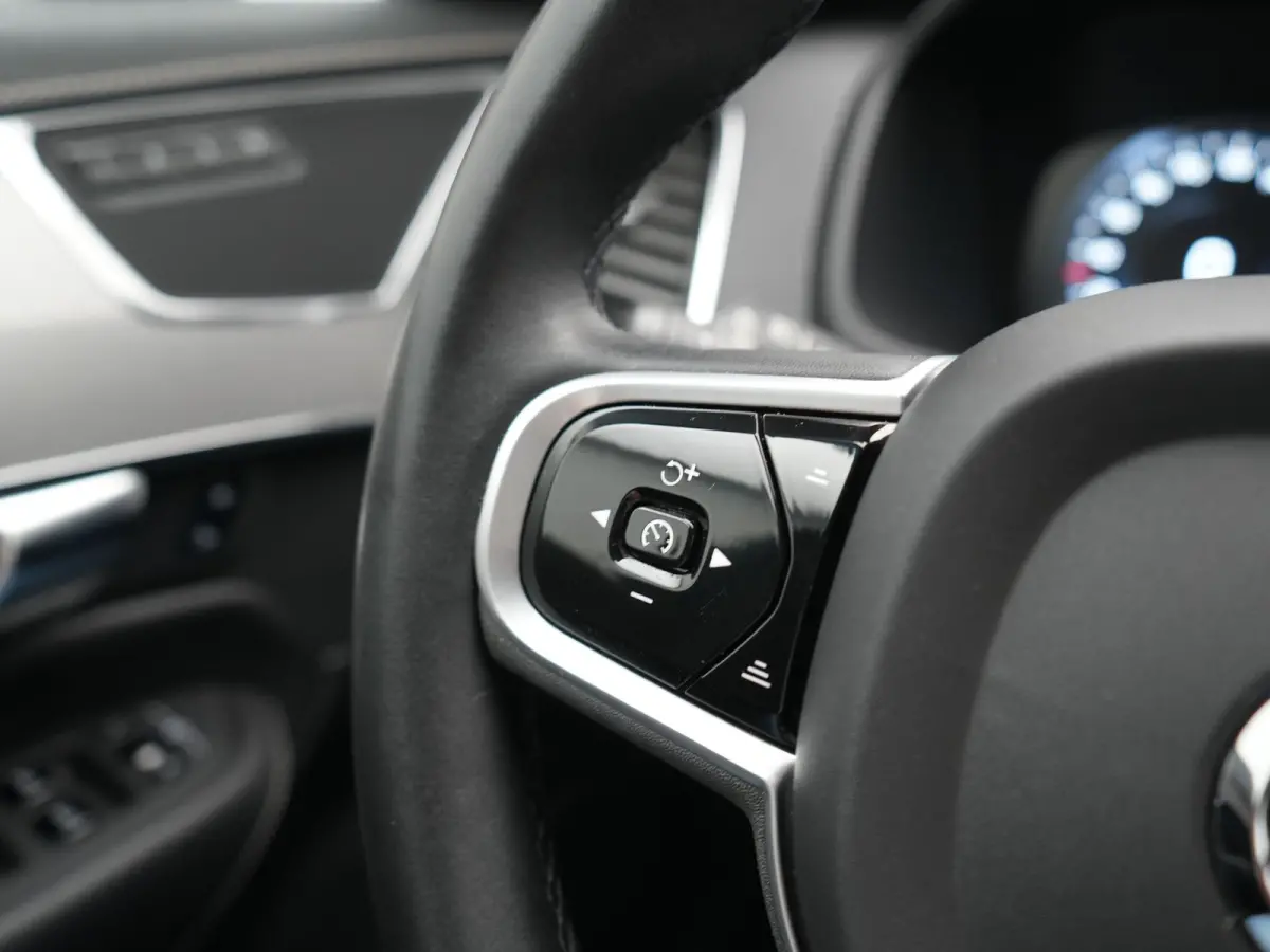 T8 Recharge AWD R-Design Long Range PHEV 456pk Dealer O.H | Adaptive Cruise | Camera | Lederen Sportstoelen Memory & Verwarmd | Apple Carplay | Keyless | BLIS | Pilot Assist | Stuurverwarmin