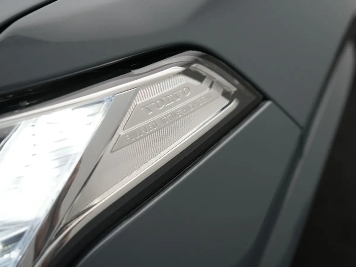 T8 Recharge AWD R-Design Long Range PHEV 456pk Dealer O.H | Adaptive Cruise | Camera | Lederen Sportstoelen Memory & Verwarmd | Apple Carplay | Keyless | BLIS | Pilot Assist | Stuurverwarmin