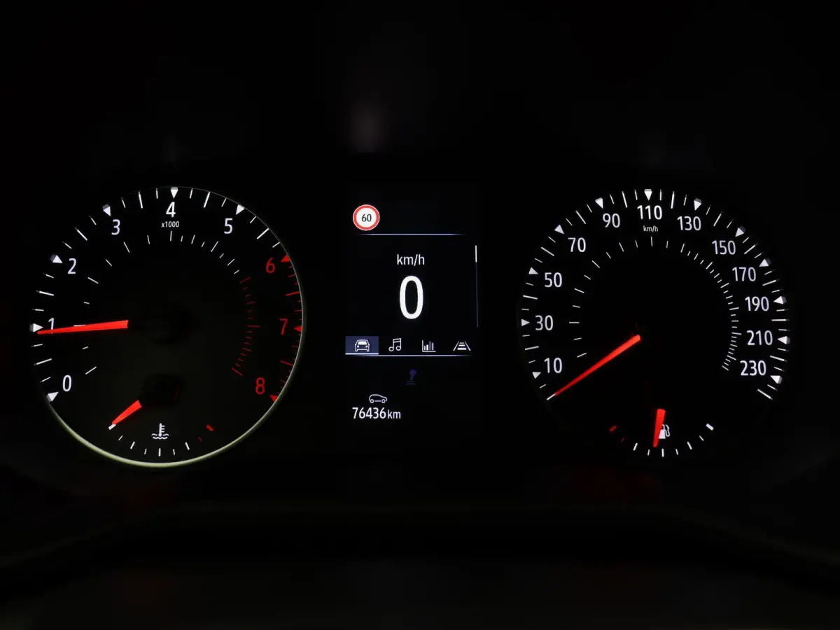 1.0 TCe Business Zen Bi-Fuel | LPG G3 | Voordelig rijden | Cruise Control | Metallic Lak | Apple Carplay & Android Auto | LED Koplampen | Parkeersensoren |