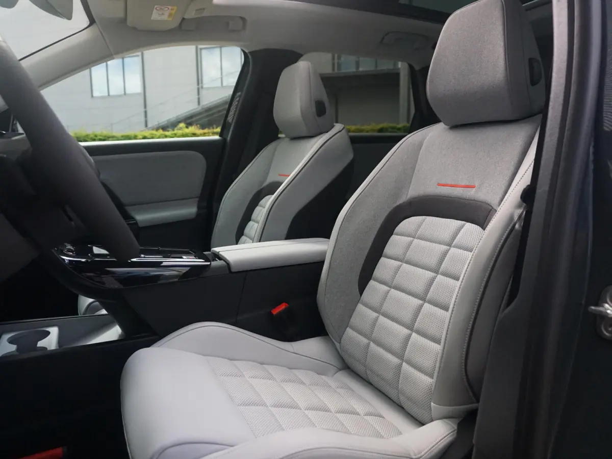 1.2 Hybrid 145 Max Black velgen