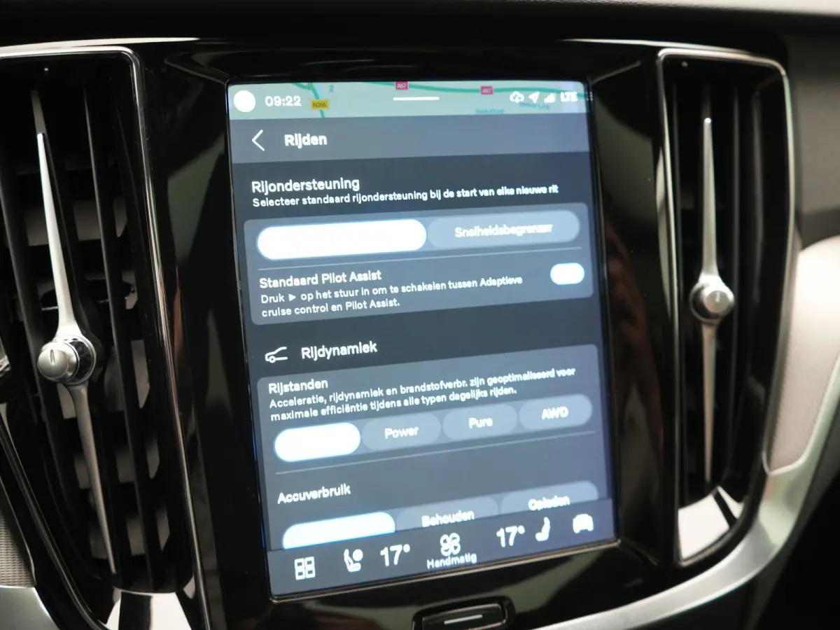 T6 AWD Plus Dark Long Range PHEV 350pk Dealer O.H | Trekhaak Af Fabriek | Panodak | Adaptive Cruise | 360 Camera | Sportstoelen Memory & Verwarmd | Keyless | Apple Carplay | Pilot Assist | S