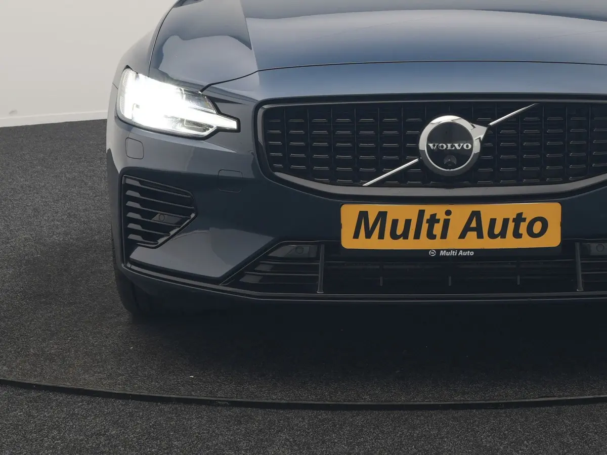 T6 AWD Plus Dark Long Range PHEV 350pk Dealer O.H | Trekhaak Af Fabriek | Panodak | Adaptive Cruise | 360 Camera | Sportstoelen Memory & Verwarmd | Keyless | Apple Carplay | Pilot Assist | S