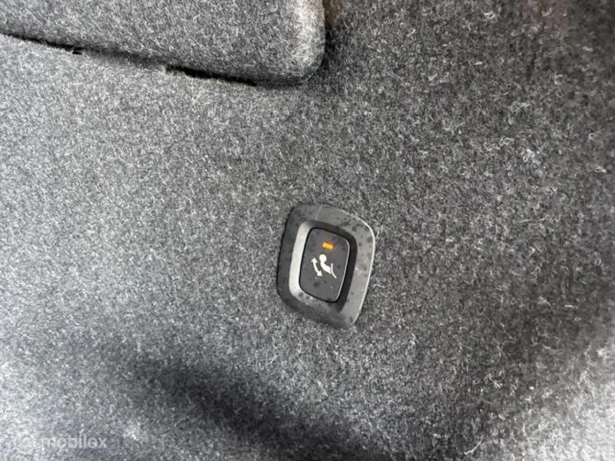 1.5 T3 Inscription Trekhaak , 163pk , 1.600kg trekgewicht , Navigatie , Camera , Parkeerhulp voor & Achter , Lederbekleding incl stoel verwarming , Volvo dealer onderhouden