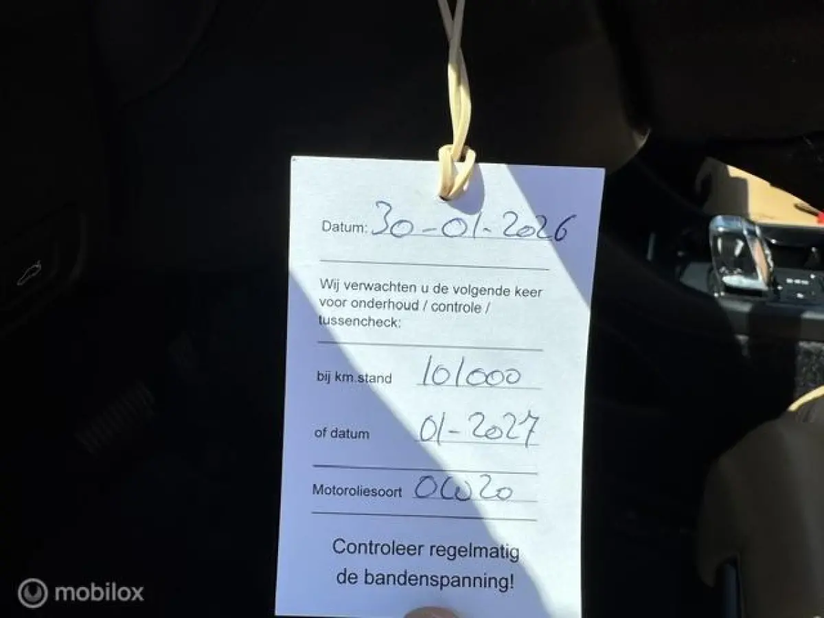 1.5 T3 Inscription Trekhaak , 163pk , 1.600kg trekgewicht , Navigatie , Camera , Parkeerhulp voor & Achter , Lederbekleding incl stoel verwarming , Volvo dealer onderhouden