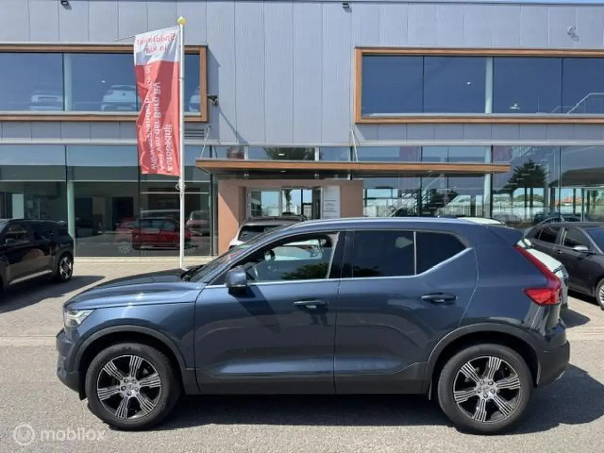 1.5 T3 Inscription Trekhaak , 163pk , 1.600kg trekgewicht , Navigatie , Camera , Parkeerhulp voor & Achter , Lederbekleding incl stoel verwarming , Volvo dealer onderhouden