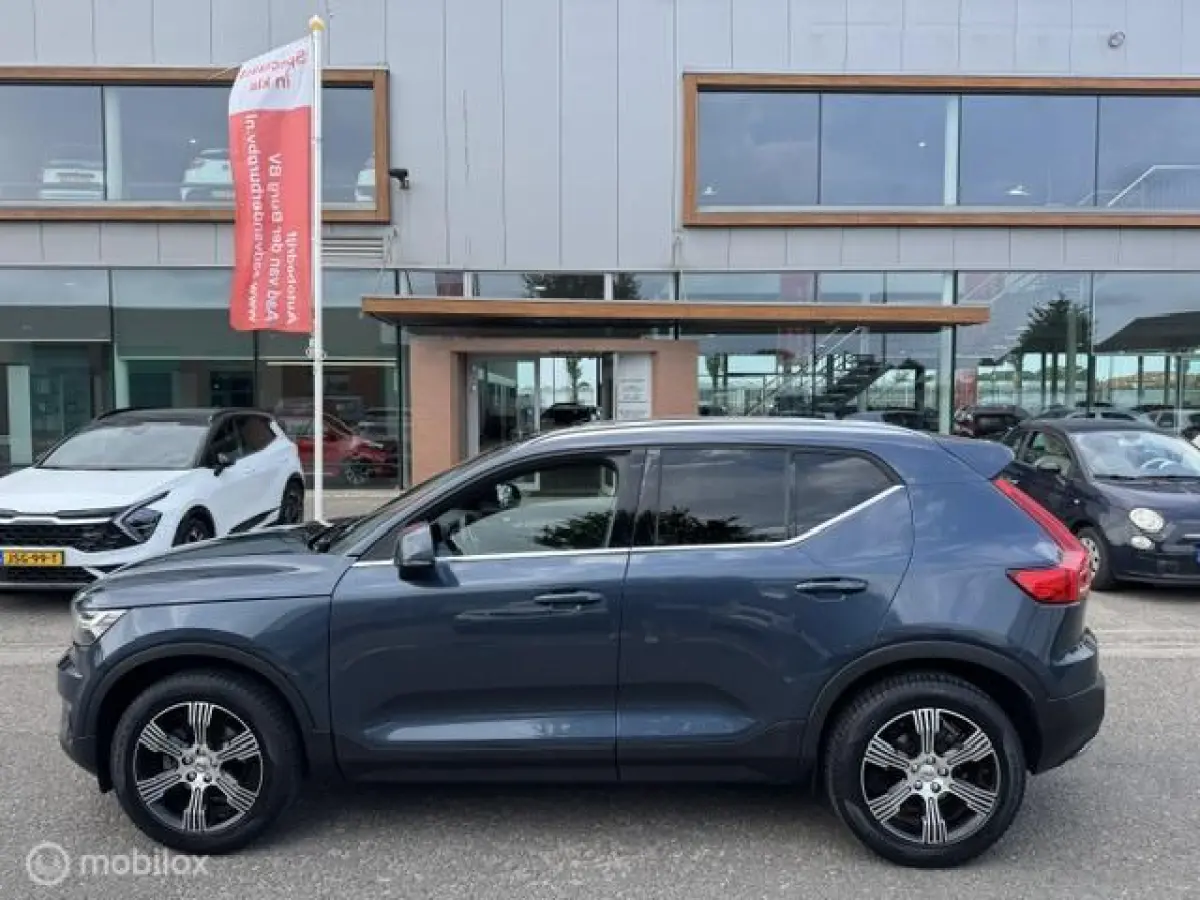 1.5 T3 Inscription Trekhaak , 163pk , 1.600kg trekgewicht , Navigatie , Camera , Parkeerhulp voor & Achter , Lederbekleding incl stoel verwarming , Volvo dealer onderhouden