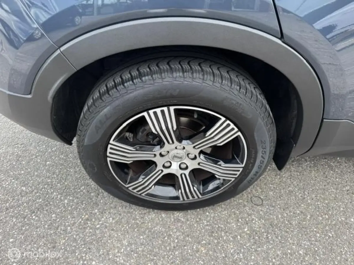 1.5 T3 Inscription Trekhaak , 163pk , 1.600kg trekgewicht , Navigatie , Camera , Parkeerhulp voor & Achter , Lederbekleding incl stoel verwarming , Volvo dealer onderhouden