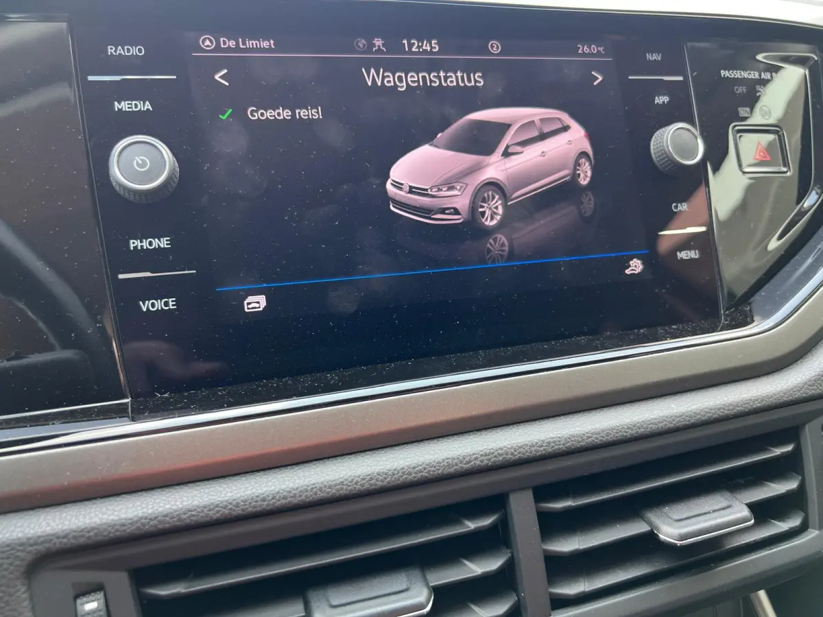 1.0 TSI COMFL. / DSG-AUTOMAAT / 5-DRS / NAVI / PDC /