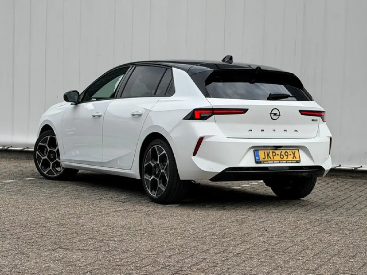 1.2 Turbo Hybrid 145PK GS met 360-Camera, Winterpakket, 18inch