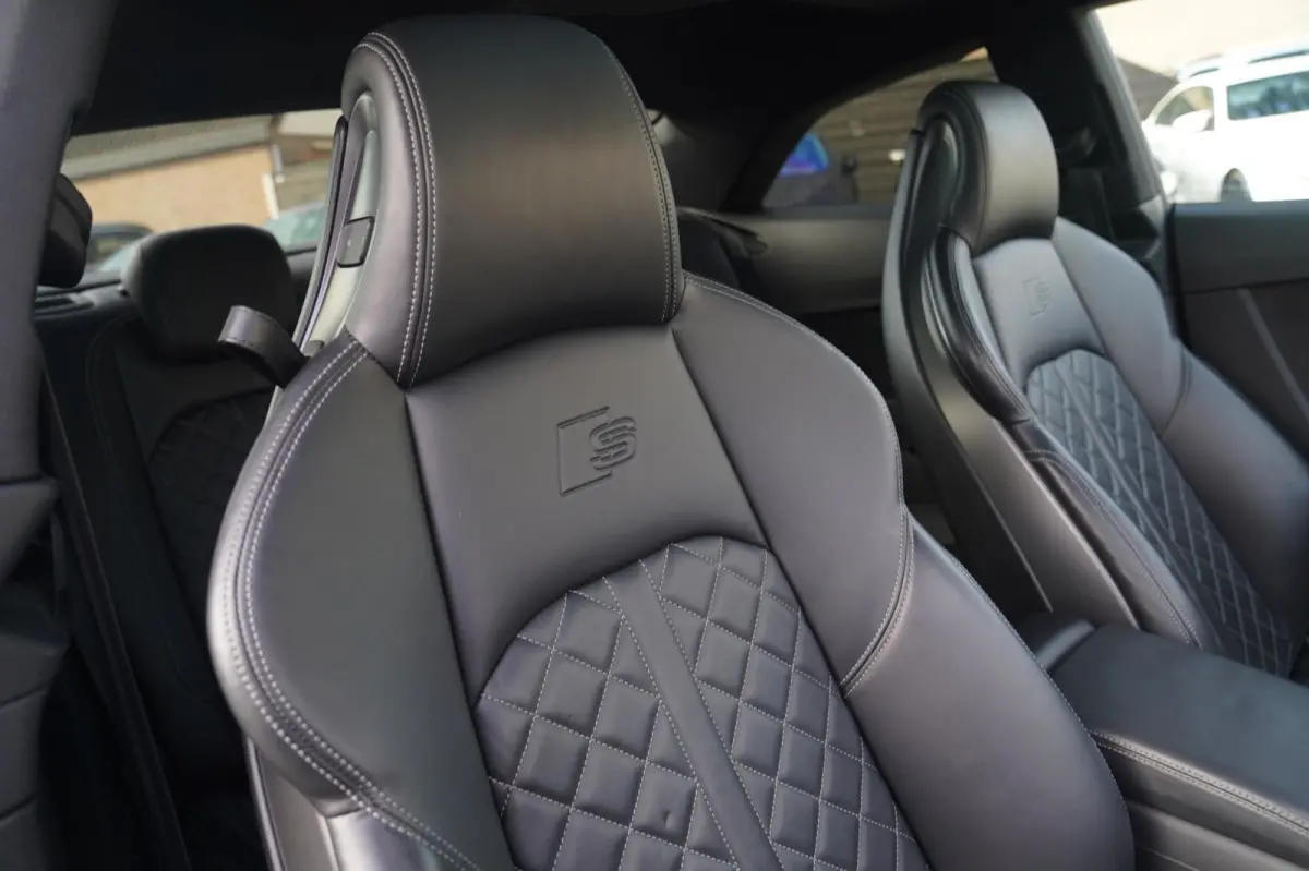 2.0 TFSI ultra Launch Edition | RS Zetels | Panorama | Massage stoelen | Stoelverwarming | LED | 2 x S-line | NAP