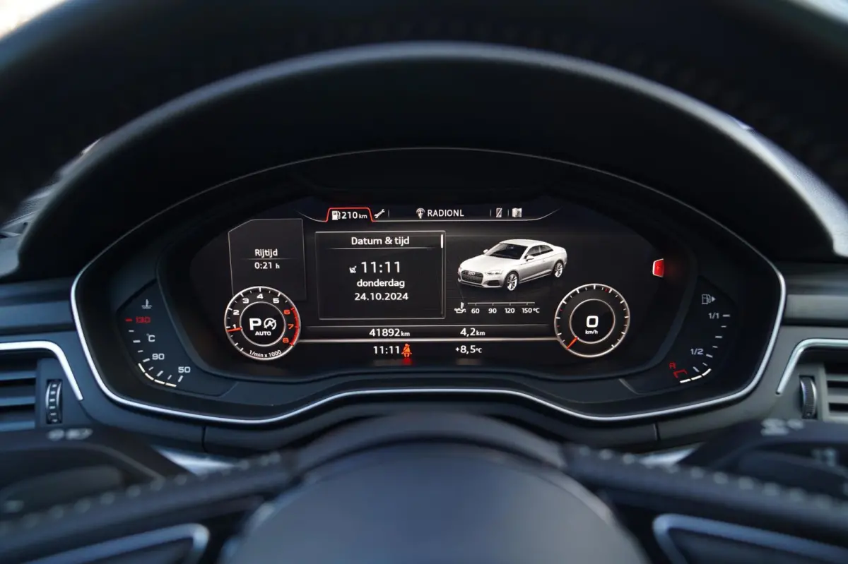 2.0 TFSI ultra Launch Edition | RS Zetels | Panorama | Massage stoelen | Stoelverwarming | LED | 2 x S-line | NAP