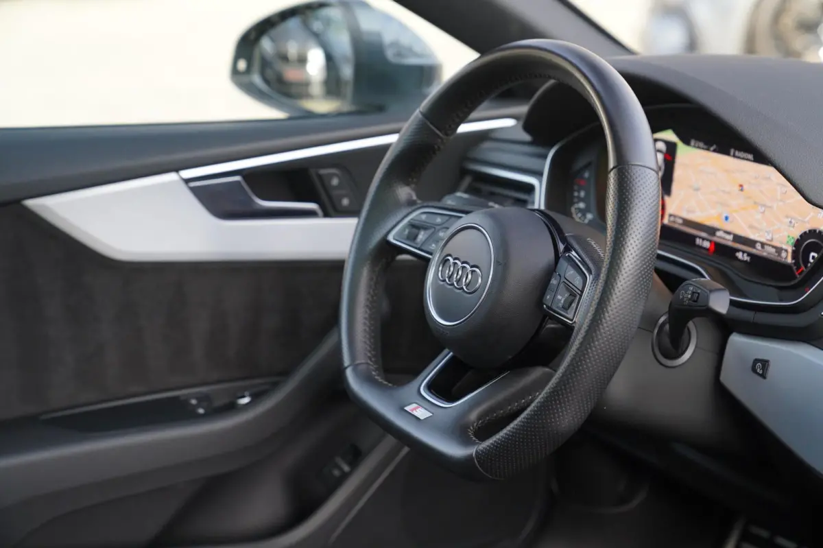 2.0 TFSI ultra Launch Edition | RS Zetels | Panorama | Massage stoelen | Stoelverwarming | LED | 2 x S-line | NAP