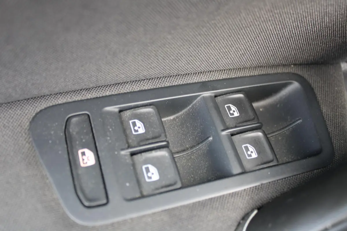 1.0 TSI Comfortline|Navi|Trekhaak|DAB|Climate