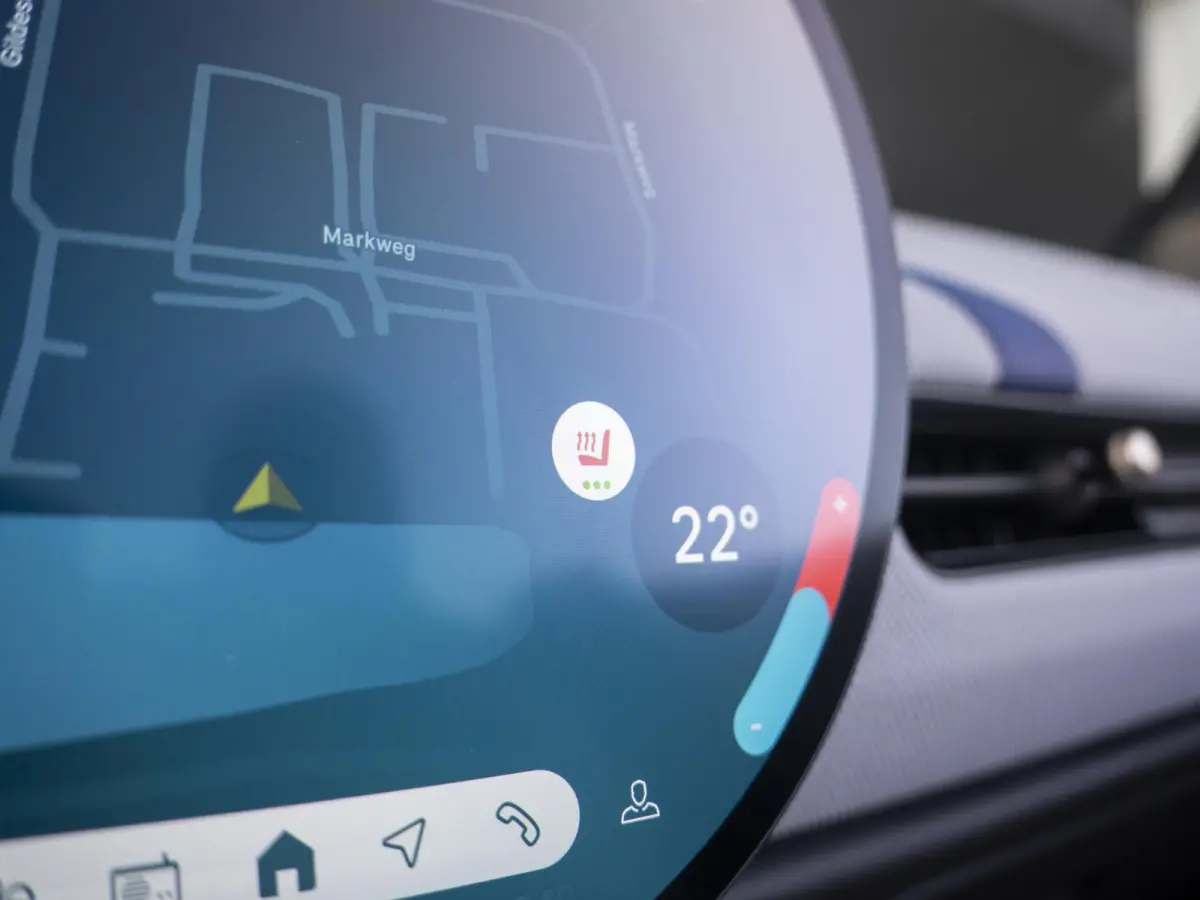 C Favoured XL-pakket | Elektrisch verstelbare stoelen | Harman Kardon | Parking Assistant Plus |