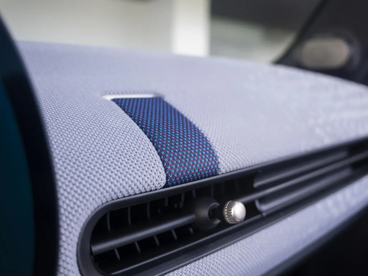 C Favoured XL-pakket | Elektrisch verstelbare stoelen | Harman Kardon | Parking Assistant Plus |