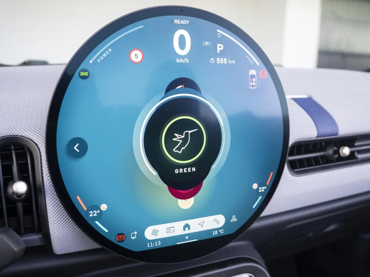 C Favoured XL-pakket | Elektrisch verstelbare stoelen | Harman Kardon | Parking Assistant Plus |