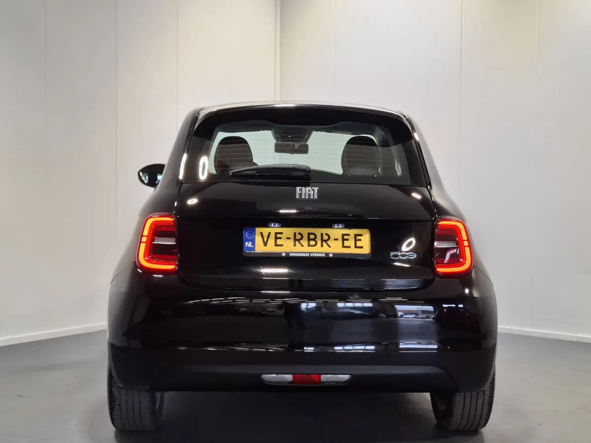 Icon 42 kWh | SoH 93.4% | Navigatie/Android/Apple Carplay | LM Velgen 16" | Cruise Control | DAB | Cruise Control | Airco |